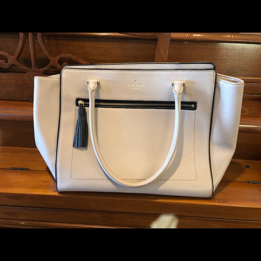 Kate Spade Purse - Picture 1 of 2